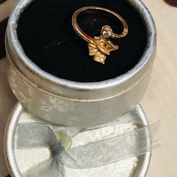 Ring - Picture 4 of 5